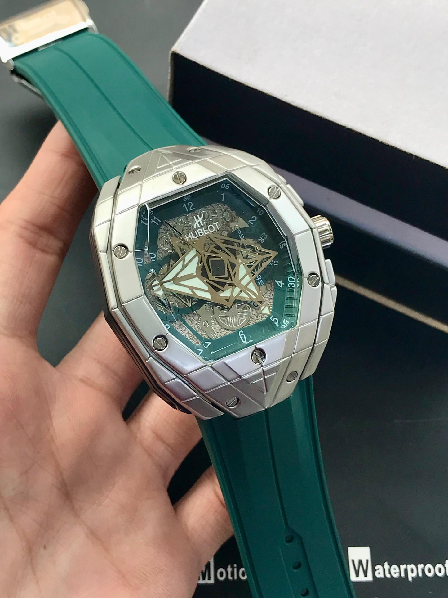 HUBLOT Mens Watch
Spider Model