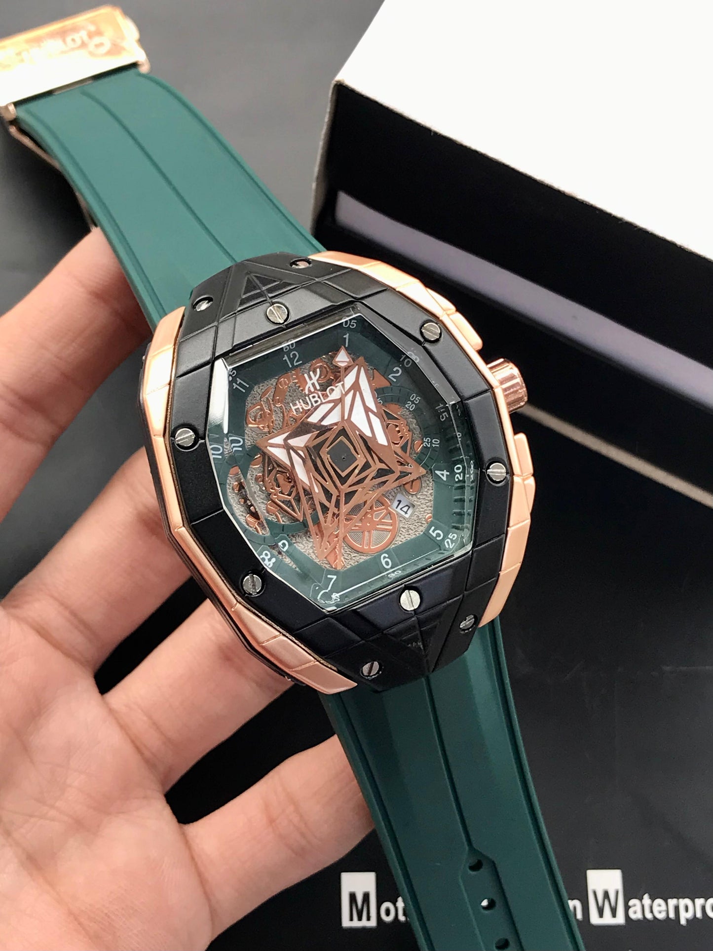 HUBLOT Mens Watch
Spider Model